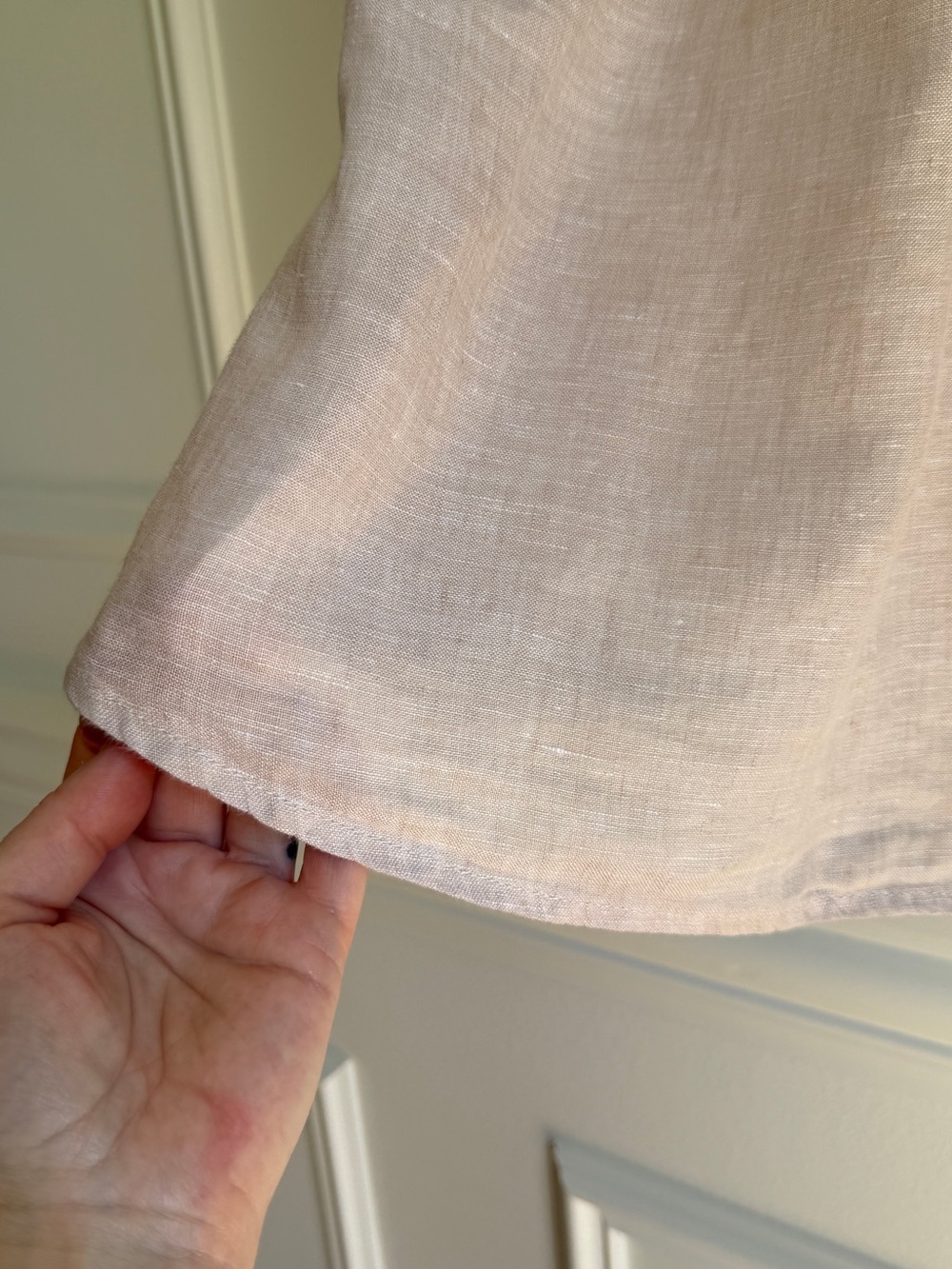 Tahari Pale Blush 100%Linen Sleeveless Henley Camisole - Picture 3 of 3